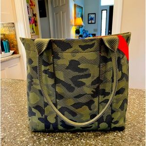 Large Rothys camo tote. Excellent condition